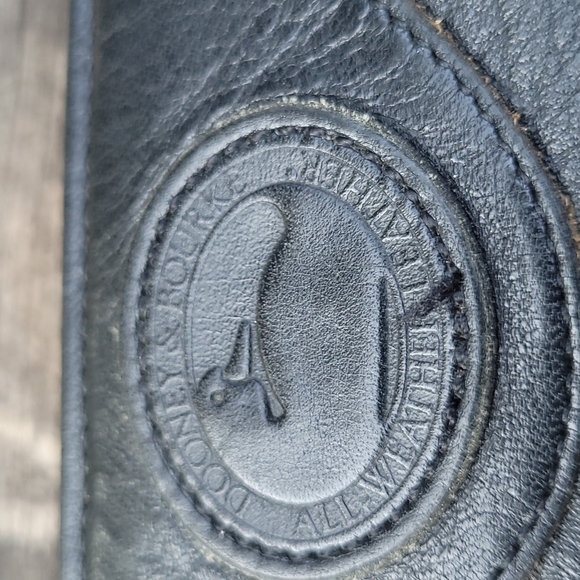 Vintage Dooney & Bourke Black Cosmetic Case - Picture 2 of 7